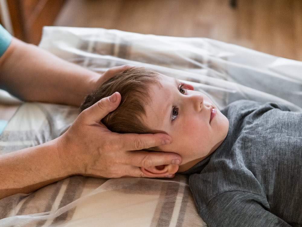osteopathy treatment for a child